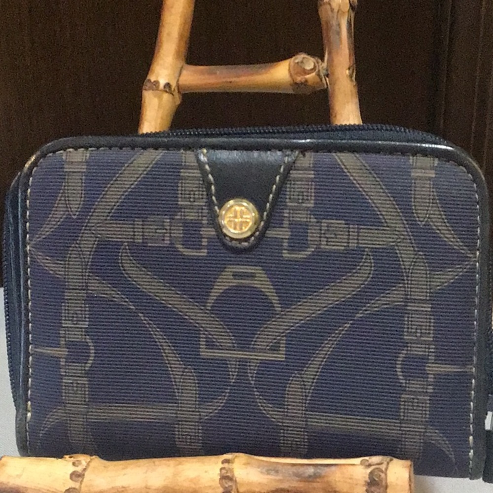 LOUVIER EQUESTRIAN PRINT WALLET - Picture 14 of 14